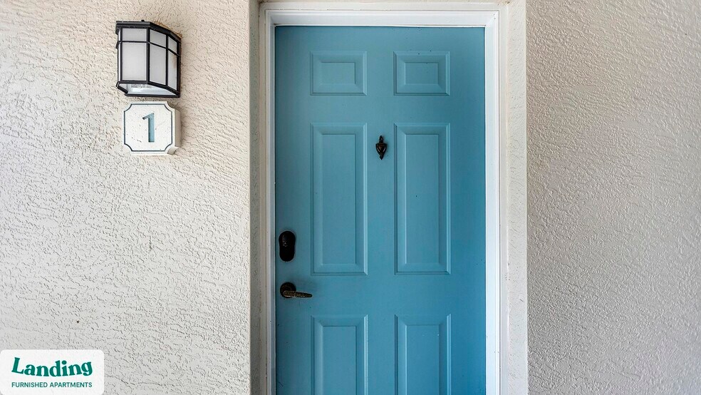 Building Photo - 3695 Island Club Dr