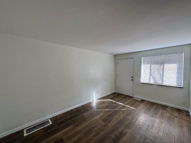 Building Photo - 9275 E 14th Ave