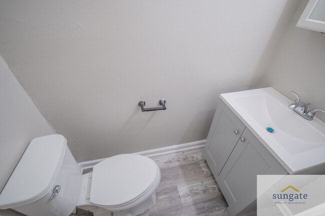 Building Photo - 6449 Union Ct