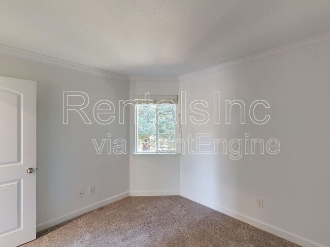 Building Photo - 16914 CA-12