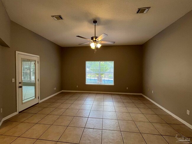 Building Photo - 5784 Twisted Oak Ct