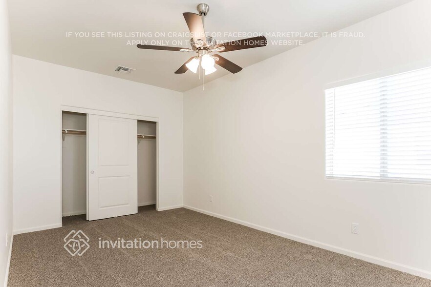 Building Photo - 16440 S 10th St