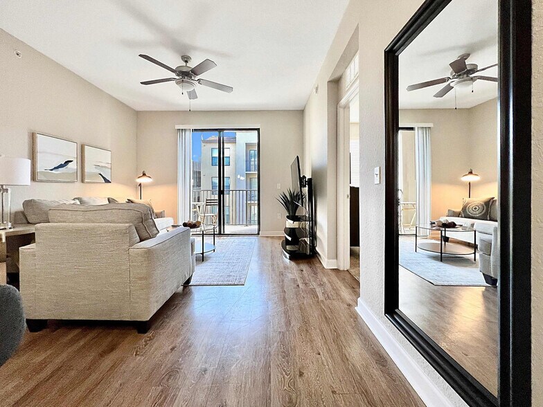 Building Photo - 4504 W Spruce St