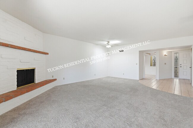 Building Photo - 5810 E Chiricahua Trail