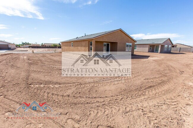 Building Photo - 15491 S Patagonia Rd