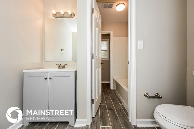 Building Photo - 79 Green Valley Dr