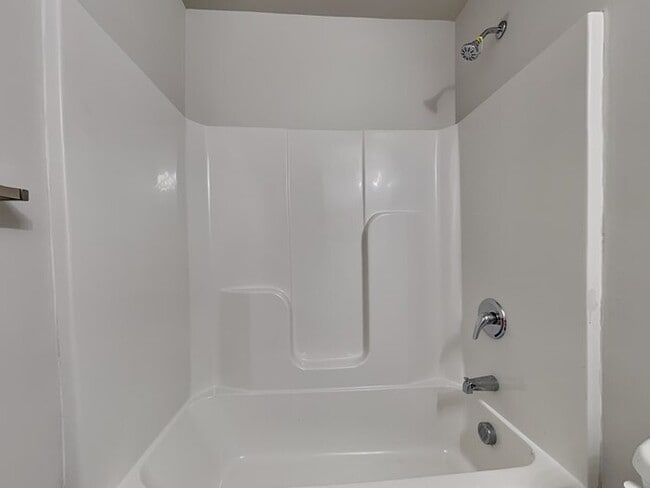 Building Photo - 1087 Benfield Ridge