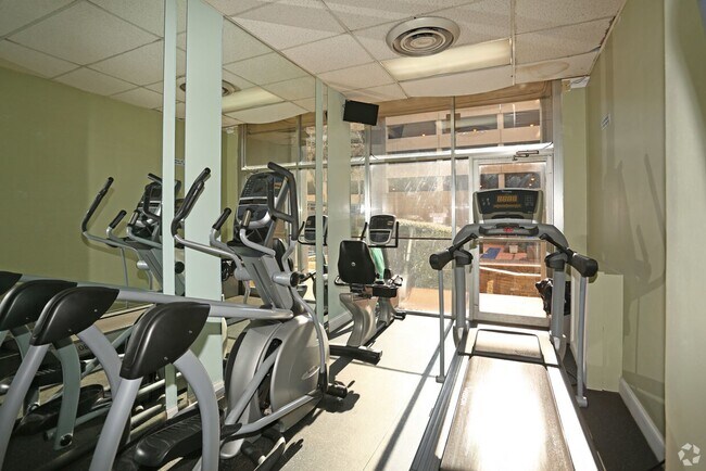 Building Photo - sp102