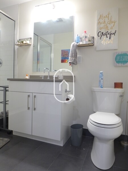 Building Photo - 34 Cunard St