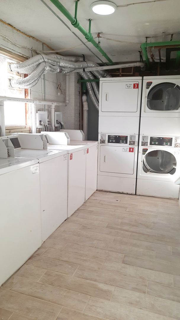 Interior Photo - Ashley Of Bunker Hill