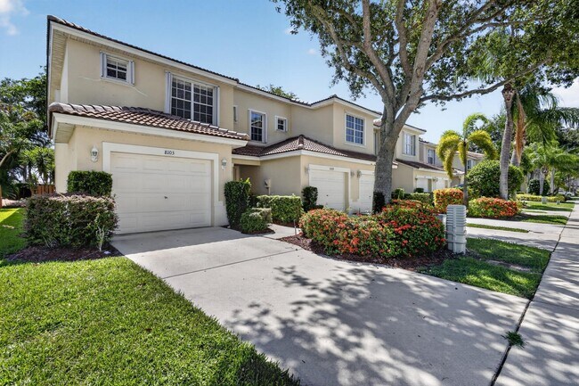 Building Photo - 8103 Bellagio Ln