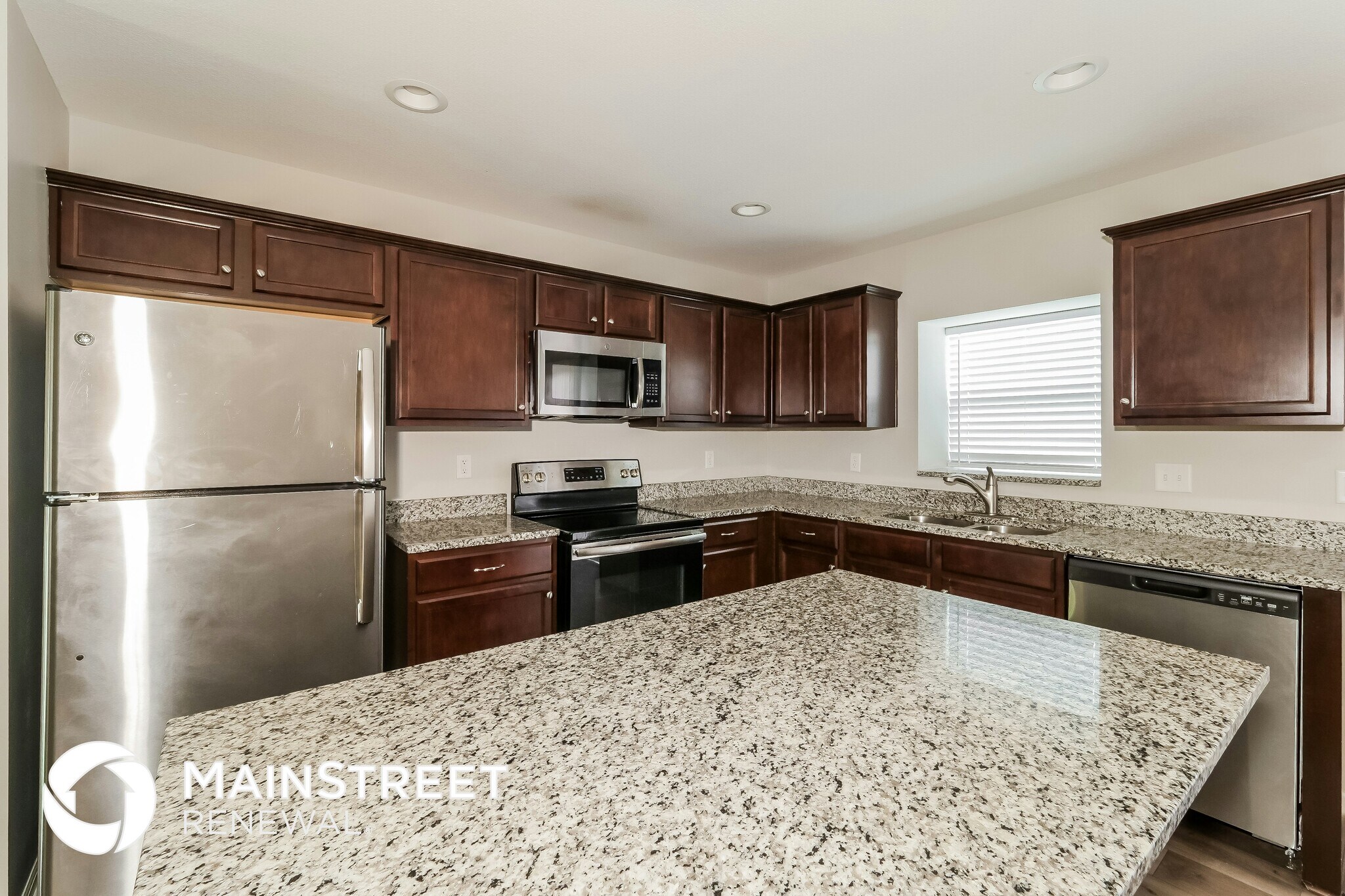 Building Photo - 9810 E 220th St