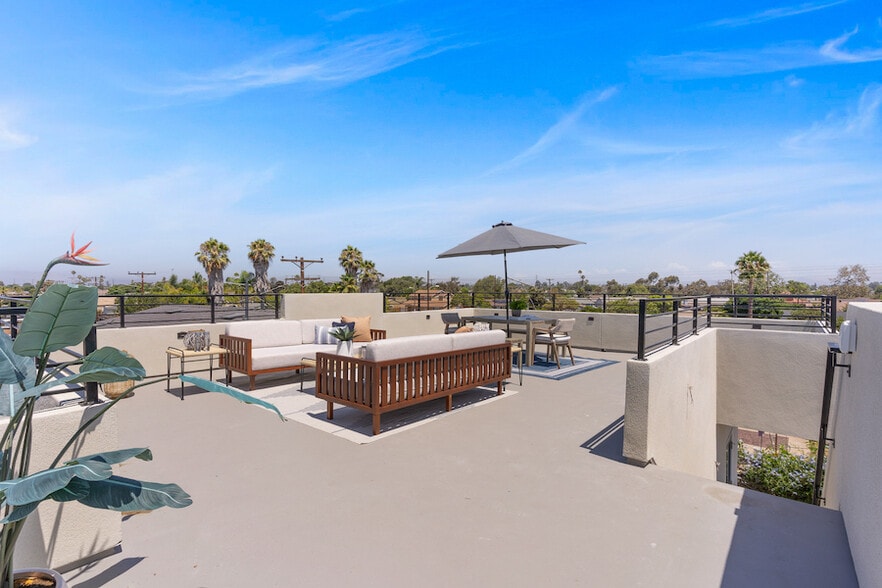 Building Photo - 4249 Gila Ave