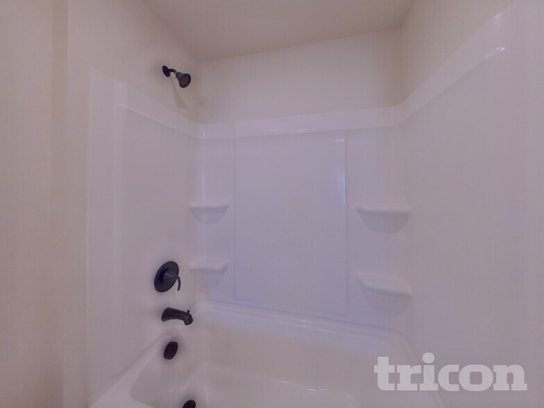 Building Photo - 7326 Jerimoth Dr