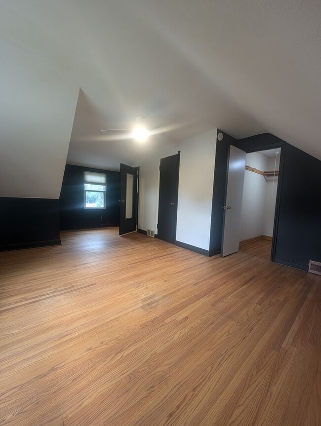 Building Photo - Charming Garden Oasis in West St. Paul – Fire Pit, Pond & Prime Location!