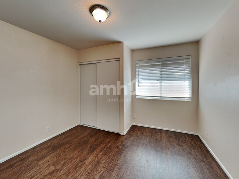 Building Photo - 18230 N 89th Ln