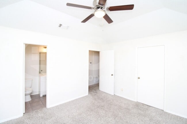 Building Photo - 311 Lemon Dr