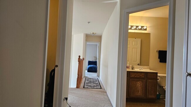 Building Photo - 1268 Bradley Cir