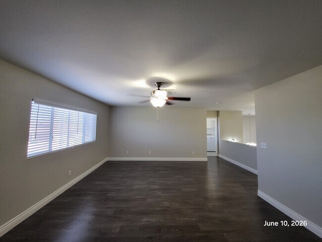 Building Photo - 109 Montesol Dr
