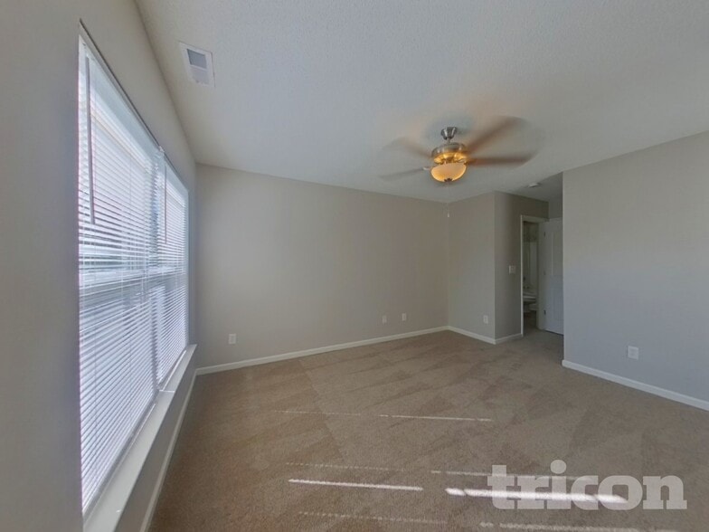 Building Photo - 345 Hunslet Cir