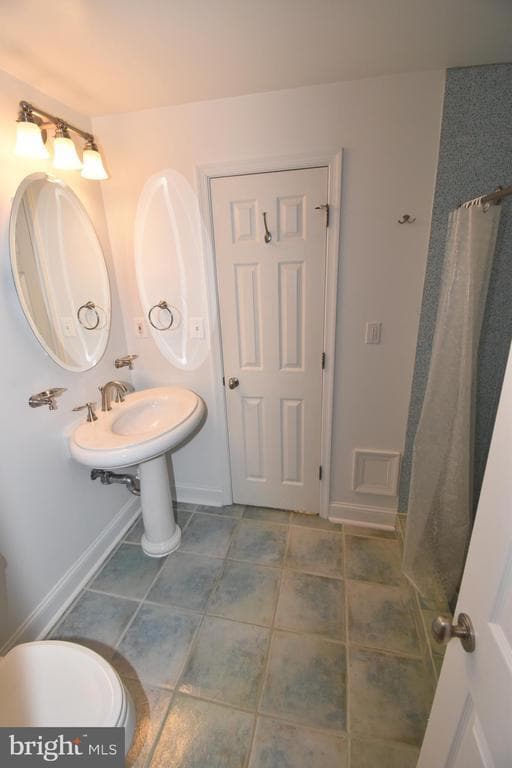 Building Photo - 1342 Chetworth Ct