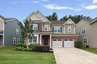 Building Photo - 131 Cherry Bark Dr