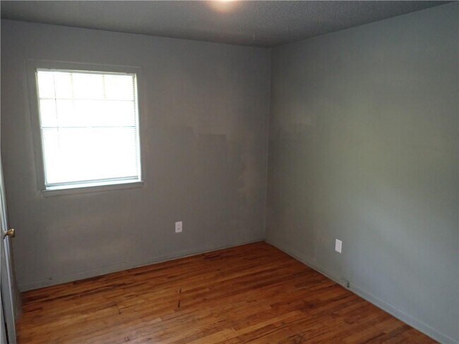 Building Photo - 3427 Stovall St