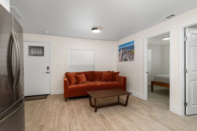 Building Photo - Beachside 3BR Home | Remodeled | AC | Garage Parking | Walk to Boardwalk