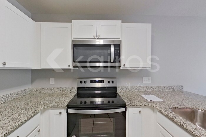 Building Photo - 302 Cedar Ridge