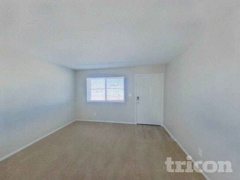 Building Photo - 17832 N 31st Ave