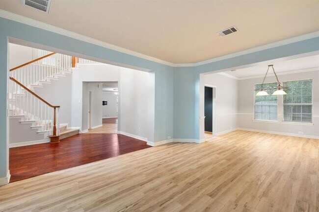 Building Photo - 15224 Calaveras Dr