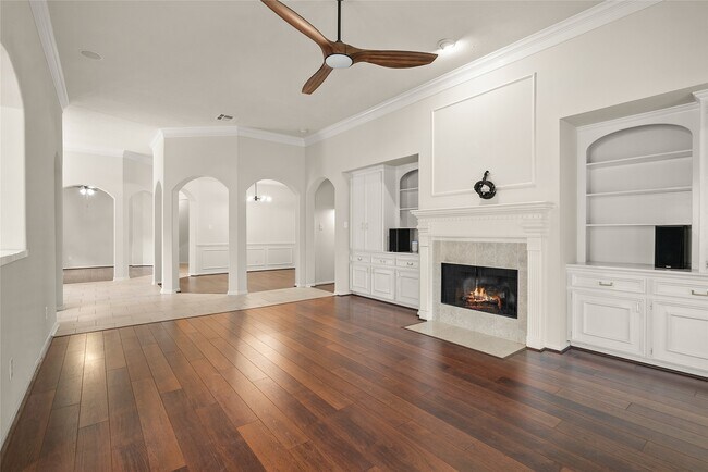 Building Photo - 6418 Parkriver Crossing