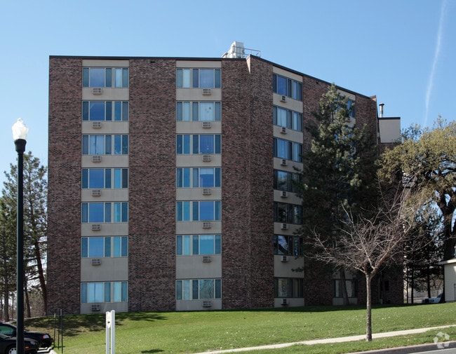 Park Towers 133 3rd Ave SW Hutchinson MN 55350 Apartment Finder