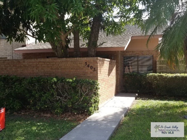 Building Photo - 5403 Palm Valley Dr N
