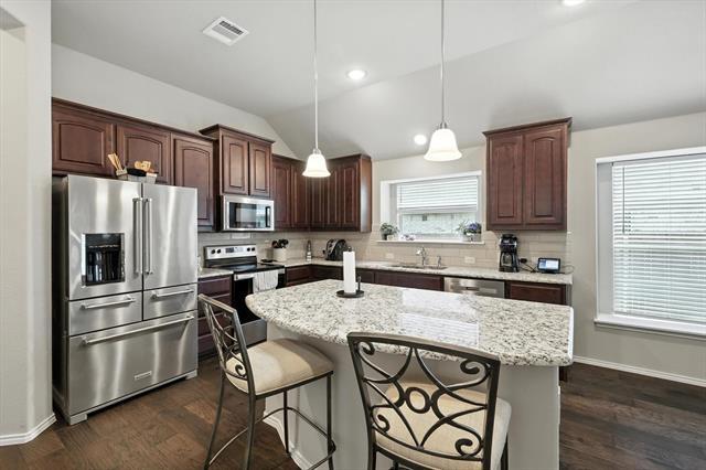Building Photo - 221 Gardenia Dr