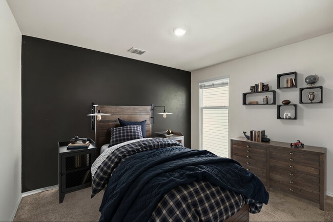 Building Photo - 5826 Kendall Pr