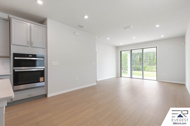 Building Photo - 221 Montgomery Ct