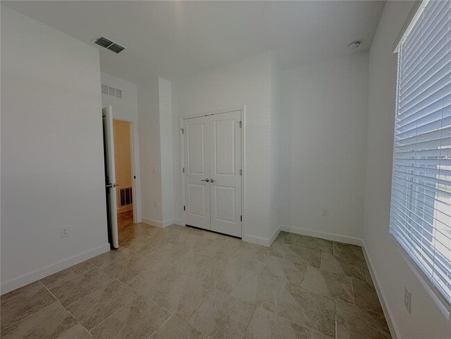 Building Photo - 11402 Willowleaf Blvd