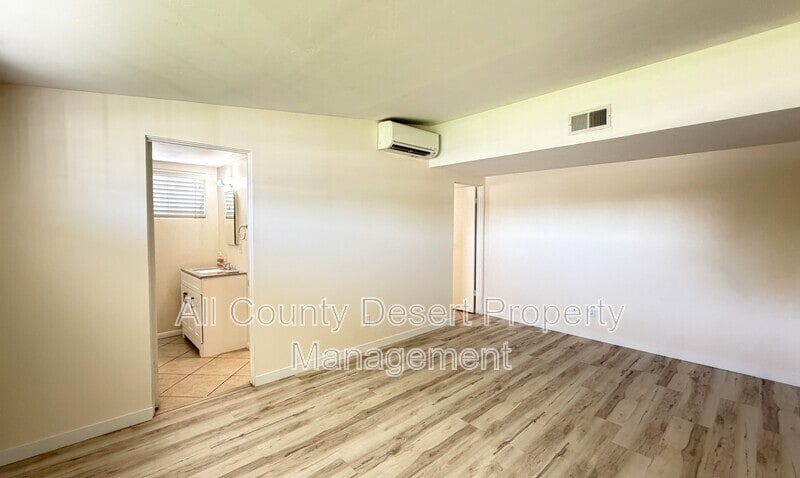 Building Photo - 74069 Velardo Dr