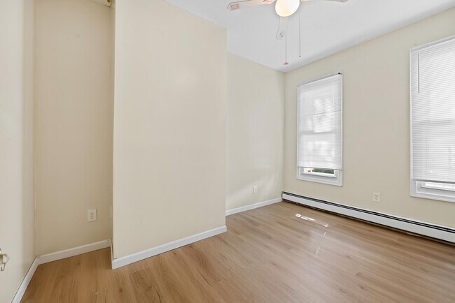 Building Photo - 44 Court House Pl