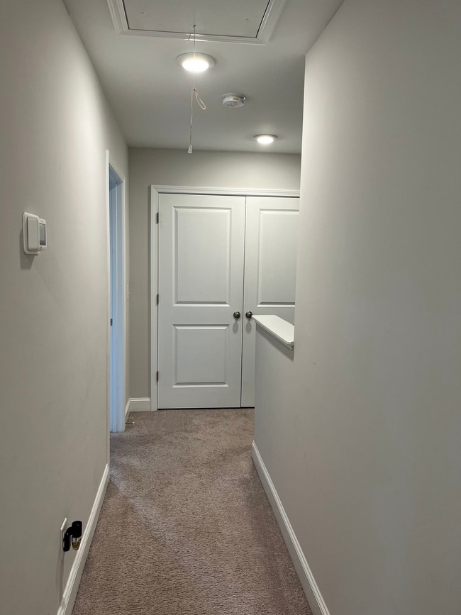 Building Photo - 739 Jacobs Mill Pond Rd