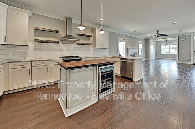 Building Photo - 1011B Caldwell Ave