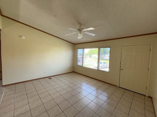 Building Photo - 3100 Cantabrian Dr