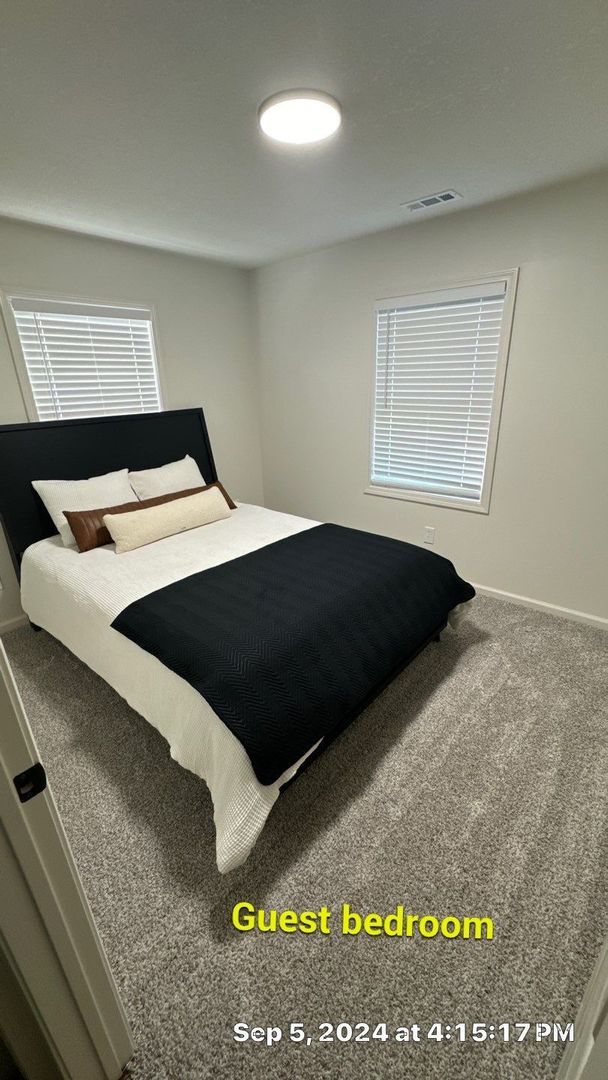 Building Photo - Fully Furnished home in Lee's Summit!