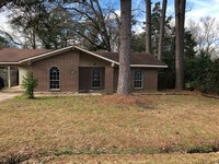 Building Photo - 4021 Swim Club Ln