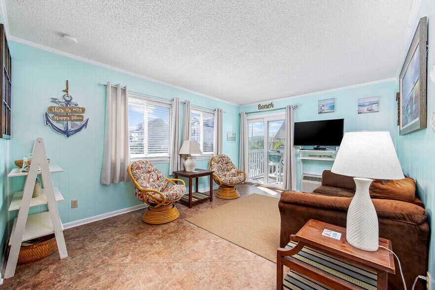 Building Photo - 5001 N Ocean Blvd