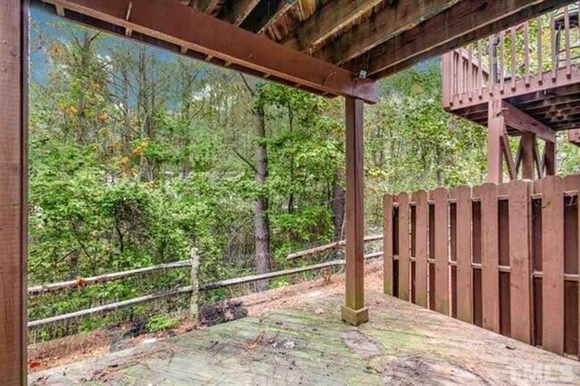 Building Photo - Beautifully Updated Brick Townhome - 3 Beds, 3 1/2 Baths