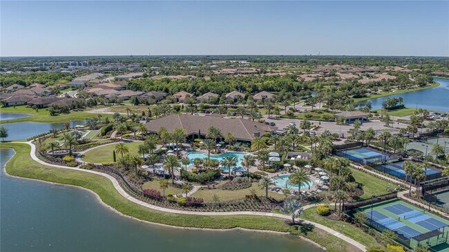 Building Photo - 10413 Highland Park Pl