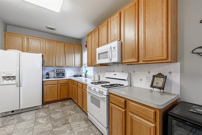 Building Photo - 9815 Rock Pass Dr