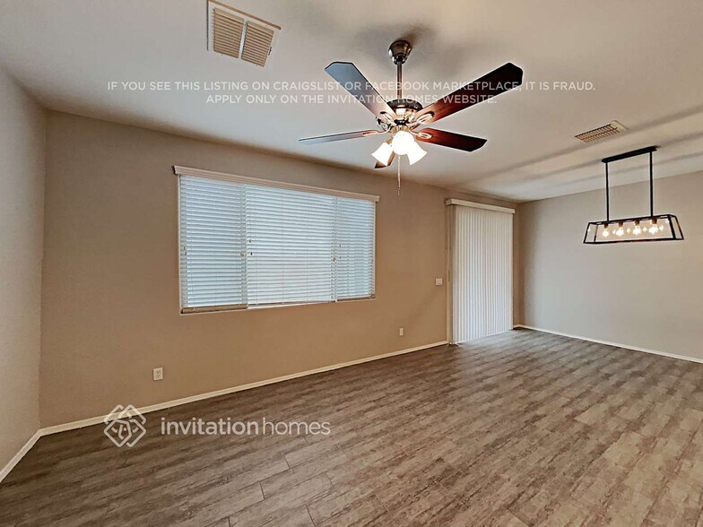 Building Photo - 1526 N Balboa